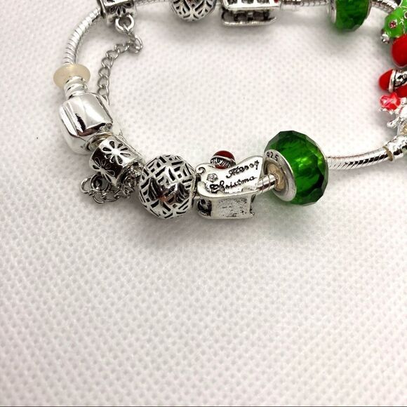 Christmas Charm Bracelet with Stocking - Picture 3 of 9